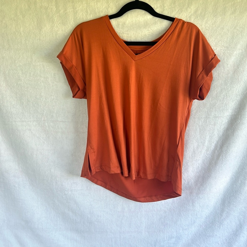 Rust Orange Versona Tee